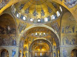 Basílica de São Marcos, interior