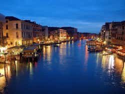 Grand Canal visto da Ponte Rialto