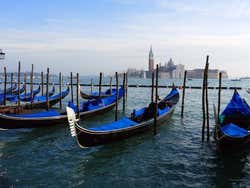 Veneza e suas gôndolas